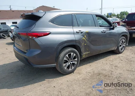 2022 Toyota Highlander Xle из США, поврежденный, VIN 5TDGZRAH9NS554266